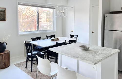 Crystal City Boutique Flats 2BR - Free Parking 2878 - Foto 19