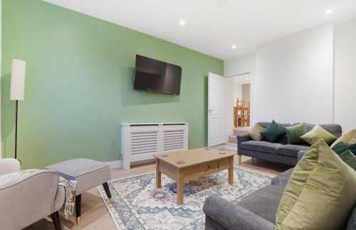 NEW! 3BR in Salvin Cottage - Foto 1