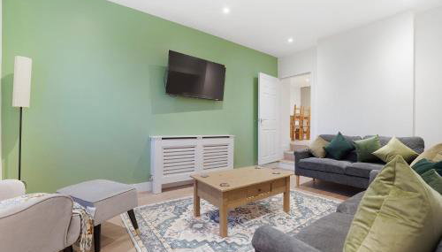 NEW! 3BR in Salvin Cottage - Foto 1