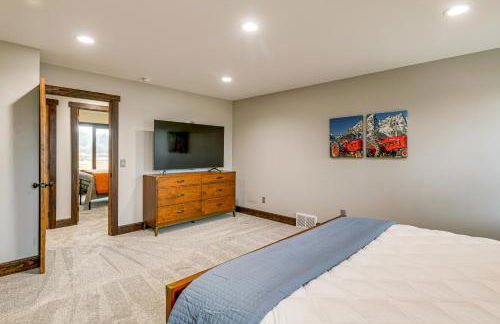 Pinedale Getaway Near Hiking, Skiing and Lakes! - Photo 10