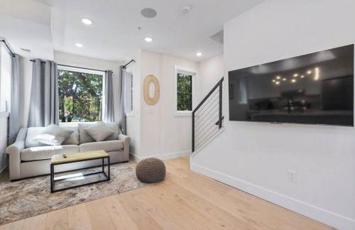 Charming Townhouse in Downtown DC with Rooftop Free Parking and WIFI Capitol Hill 4 - Foto 28