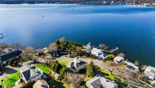 Hot Tub, Electric Bikes, Solo Stove, Projector, Smores - Foto 5