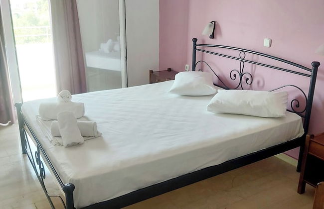 Filoxenia Hotel & Apartments - Photo 9