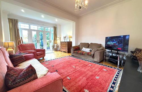 Spacious 4-Bed Home - Oswestry - Families & Groups - Foto 5