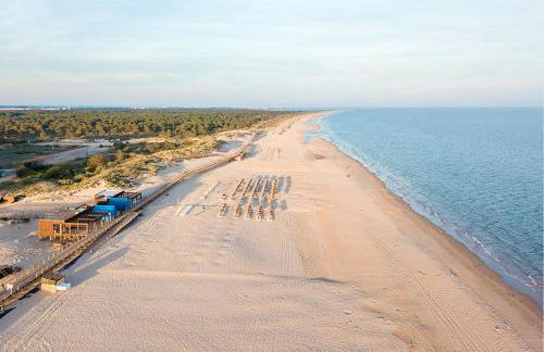 Moradia Tradicional no centro a 100m da Praia - Foto 10