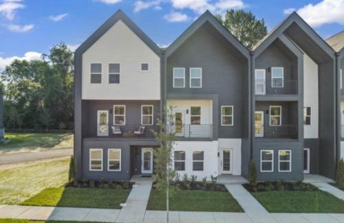 3BR Game Room Sleeps 10 Near Opry & Broadway - Foto 33