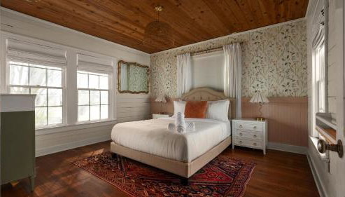 Southern Charm off The Square Sleeps 10 Firepit - Foto 5