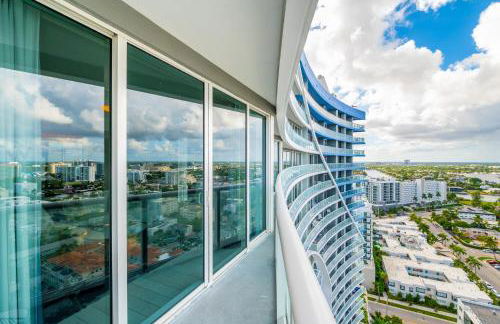 High Floor Luxury 2BR 2BA, Sleeps 6, Resort Access - Horizon by HomeStakes Stays - Foto 71