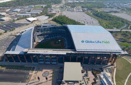 Walk to AT&T Stadium , Globelife from Cozy 2bd/ba Apartment - Photo 31