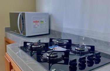 Flat 3 com cama queen e ar-condicionado, perto do Parque da cidade - Foto 1