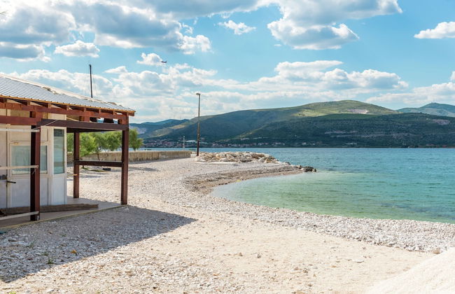 Apartment in Arbanija With Terrace - Foto 32