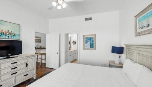 Treasure Island 0510 - Photo 2