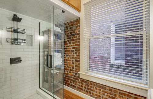 Stylish Dtwn Knoxville Condo with Rooftop Deck! - Foto 16