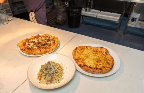 Lake View Lodge with Hot Tub - Foto 42