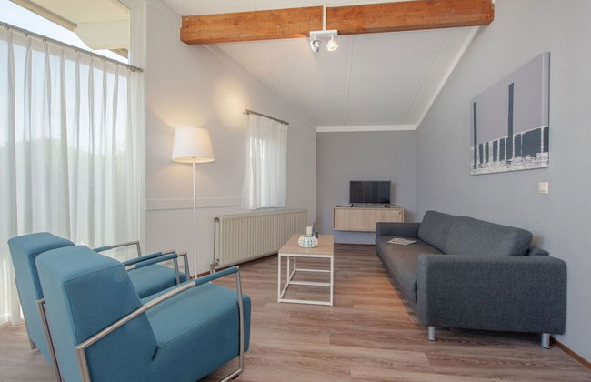 Bungalow by North Sea Beach With Private Garden - Photo 4