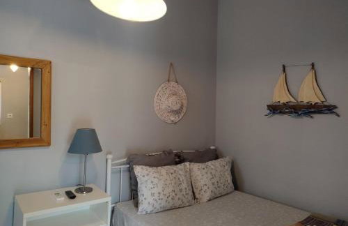 Sea Side Studio with Balcony and Sea View - Photo 11