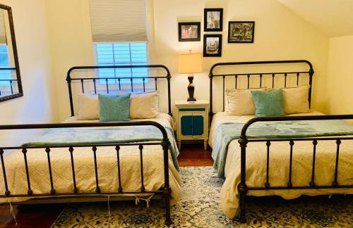 Charming Creole Cottage 2 Blocks Across Rampart St from French Quarter - Photo 40