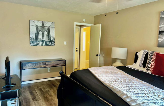 Katy Hideaway Charming 3 Bdr! - Foto 11