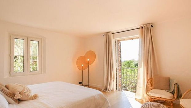 Majestic Holiday Home in Grimaud With Private Pool - Foto 3, Habitación