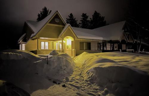 FV50 Pet friendly single level home in Bretton Woods walk to golf course and Mt Washington Hotel - Foto 2