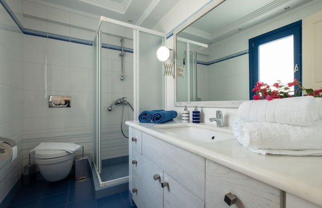 Santorini Mystique Garden - Photo 15