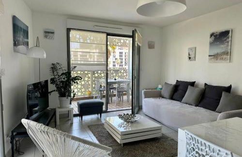 The Jacques Coeur- Vue climatisation et parking ! - Photo 23