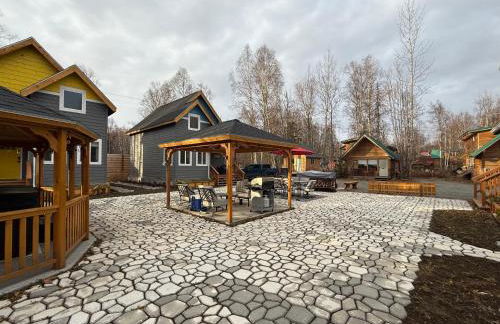 Talkeetna Log Cabin with Hot Tub Unit 2 - Foto 22