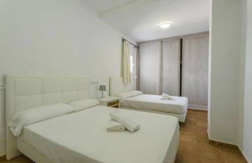 Villa Savines is a luxury villa close to Ibiza Town and Playa Den Bossa - Foto 10