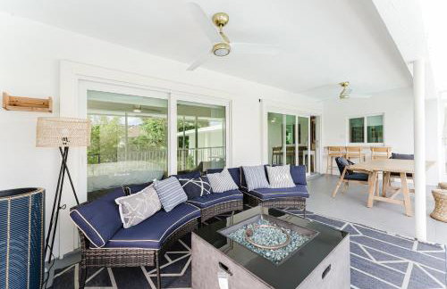 Aureum Stay Beachside Two Bedroom with Pool near Boca Beach - Foto 1