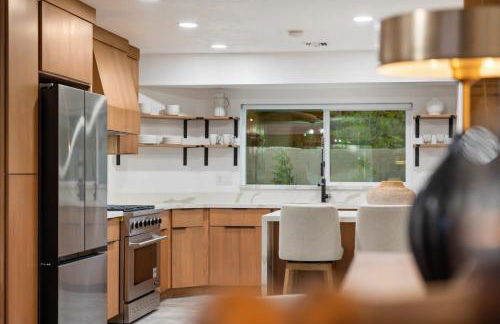 Modern Cactus Home - Luxe with Spa-baths Pool & Firepit - Foto 17