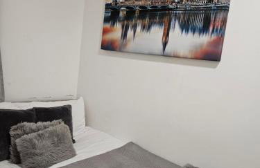 Cozy 1 Bedroom apartment, 30 mins to Oxford street by tube C - Foto 13