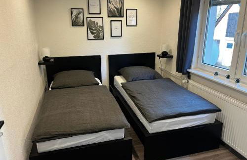 Ferienwohnung am See Dillich - Hunde willkommen - Eigener eingezäunter Garten - Ruhige Lage - Foto 7