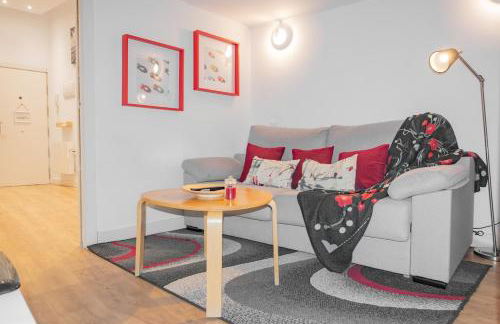 Modern, temporary, and practical apartment in Chamberí VAR120 - Foto 1