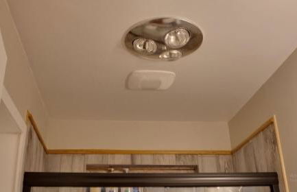 Private Home - Playground, Jumping Mat, BBQ, Darts, Firepit, Gazebo, 4 Smart TVs, White Cotton Bedding, - The Redwood Cul-De Sac Beach Retreat - Foto 21