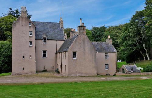 East Wing Lickleyhead Castle - Photo 1