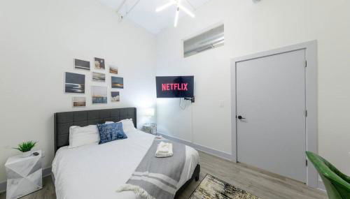 Luxurious 5BR Suite Perfect for Group of 12 guests with Pool table, Optional Parking and Gym Access Near McCormick Place and Soldier Field - Foto 4