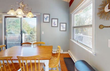 Silver Spring Chalet Spacious 4BR Retreat 1888 - Foto 7