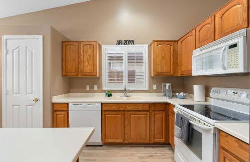 Putting Green, Pool and Spa! San Tan Valley Escape - Foto 12