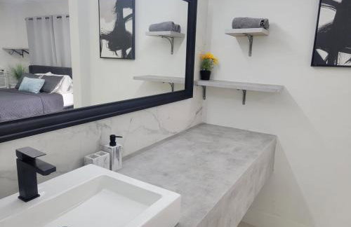 Kevin#B Chic Studio with Patio near Fort Lauderdale Beach - Foto 9