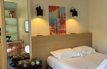 The Originals Residence Appart'Hôtel Lauréades Clermont-Ferrand Centre Jaude - Foto 1