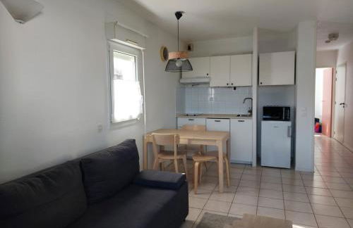 Charmant T2 avec piscine à 2 min de la plage - FR-1-239-1104 - Foto 6