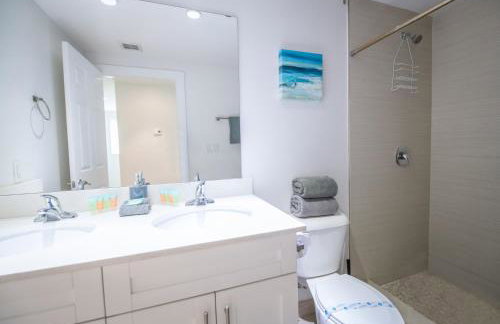 Spacious entire Apartment with Free Parking - Foto 41