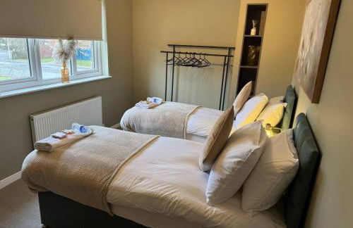 Modern House Near Livingston - Foto 11