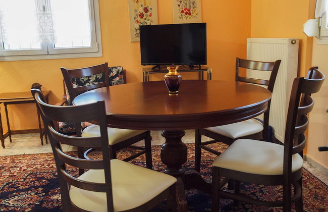 Charming Trikala Apartment With Garden & Central Heating - Foto 7