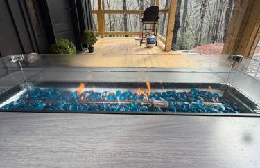 The Onyx - Walk to Falls, Hot Tub, Resort Access, Luxe Approved - Foto 65