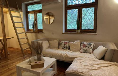 U Poli w Gaju - Foto 1