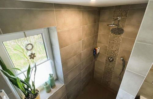 85qm Neubau-Wohnung für 5-6 Personen, 2 Badezimmer & 3 Schlafzimmer - Foto 9