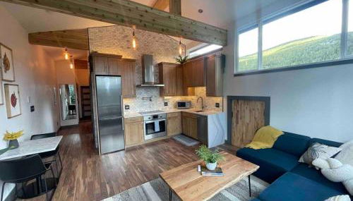 Blue Owl - Tree House Views! Couples Getaway! - Foto 1