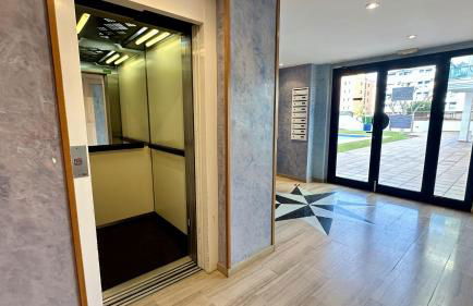 Calafell en primera linea de mar con piscina - Foto 32