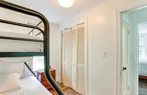 Near Shops and Parks Dog-Friendly Maryland Gem - Photo 15